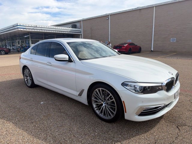 Used 2017 BMW 530i RWD image 1