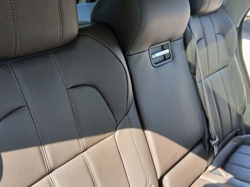 Used 2017 Land Rover Range Rover Sport HSE image 21