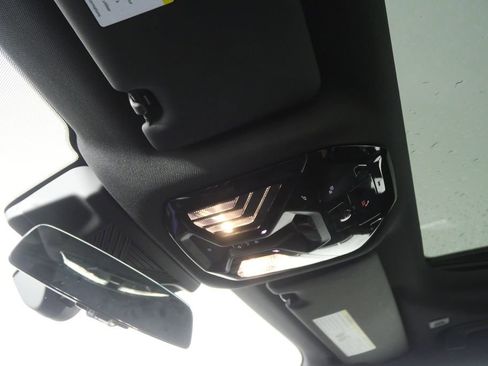 Certified 2024 BMW 530i image 21