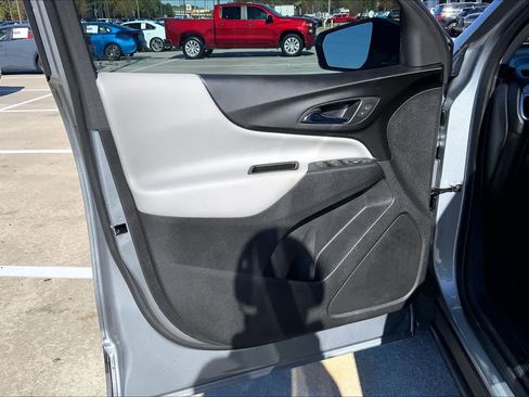 Certified 2024 Chevrolet Equinox LS image 19
