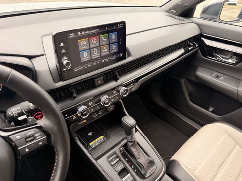 Certified 2025 Honda CR-V Sport Touring image 19