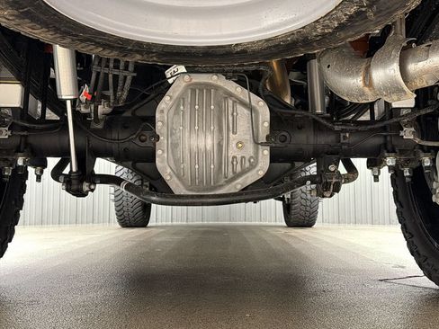 Used 2026 Ford F450 Platinum w/ FX4 Off-Road Package AWD/4WD image 14