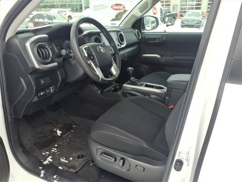 Used 2023 Toyota Tacoma 4x4 Double Cab image 12