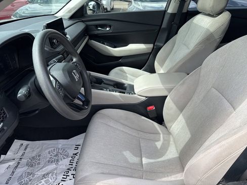 Used 2025 Honda Accord SE image 24