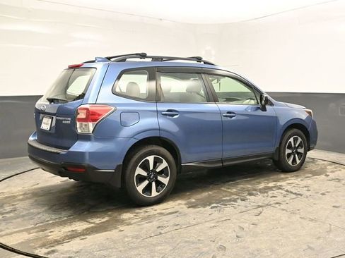 Used 2017 Subaru Forester 2.5i w/ Alloy Wheel Package image 7