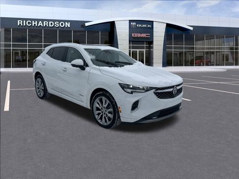 Used 2022 Buick Envision Avenir w/ Technology Package II image 9