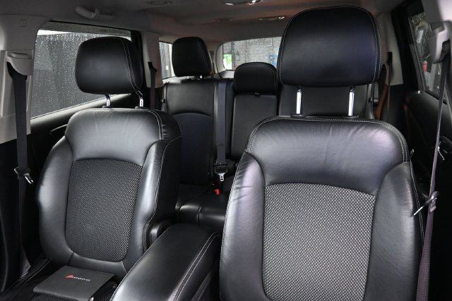 Used 2015 Dodge Journey Crossroad w/ Flexible Seating Group FWD image 13