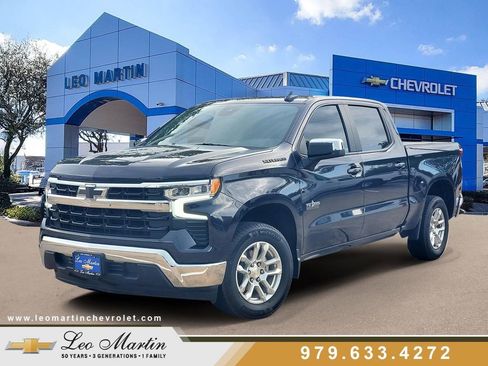 Used 2024 Chevrolet Silverado 1500 LT RWD image 1