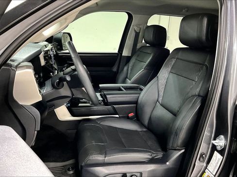 Used 2024 Toyota Tundra SR5 w/ SR5 Premium Package AWD/4WD image 32