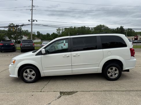 Used 2012 Dodge Grand Caravan SXT FWD image 6
