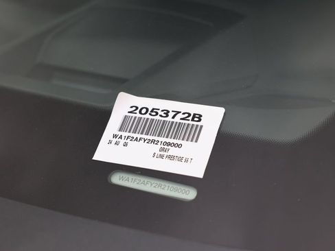 Used 2024 Audi Q5 e Prestige w/ Prestige Package AWD/4WD image 44