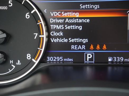 Used 2025 Nissan Altima 2.5 SV FWD image 30