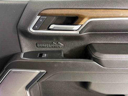 Used 2024 Chevrolet Silverado 1500 High Country w/ High Country Premium Package image 14