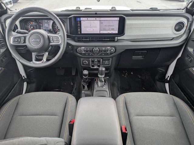 Certified 2026 Jeep Wrangler Unlimited Sahara AWD/4WD image 15