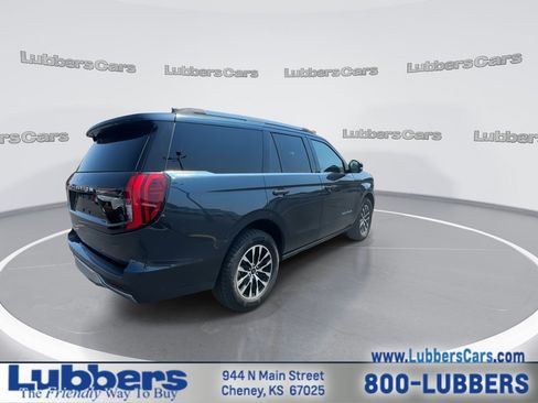 Used 2025 Ford Expedition Platinum AWD/4WD image 8