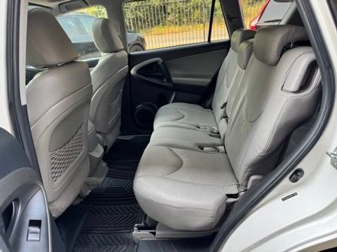 Used 2011 Toyota RAV4 Limited AWD/4WD image 15