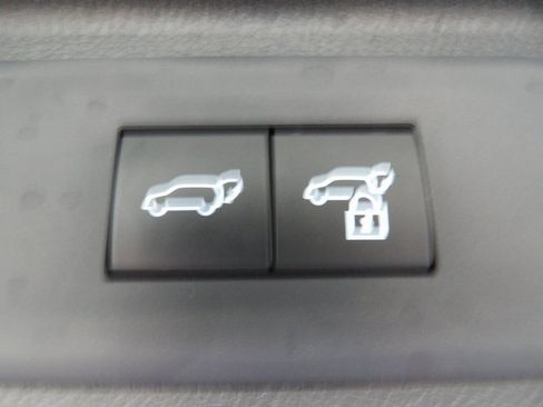 Used 2025 Toyota Grand Highlander AWD image 37