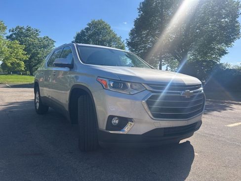 Used 2021 Chevrolet Traverse LT FWD image 6
