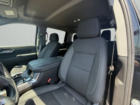 Used 2023 Chevrolet Silverado 1500 RST AWD/4WD image 10