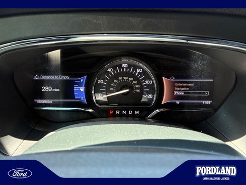 Used 2017 Lincoln Navigator Select AWD/4WD image 10