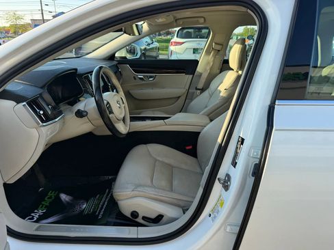 Used 2018 Volvo S90 T5 Momentum w/ Convenience Package AWD/4WD image 19