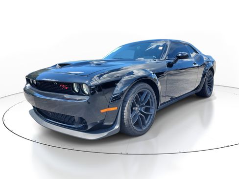 Used 2022 Dodge Challenger R/T Scat Pack image 3