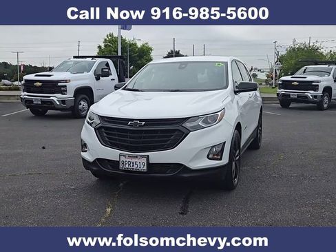 Used 2020 Chevrolet Equinox LT w/ Sport Edition image 3