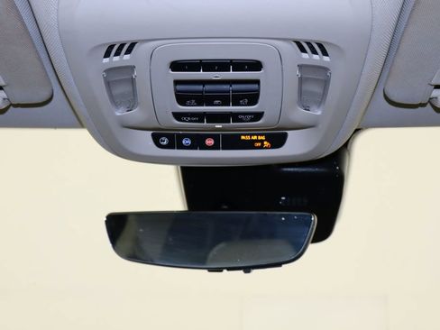 Used 2023 Buick Envision Avenir FWD image 29