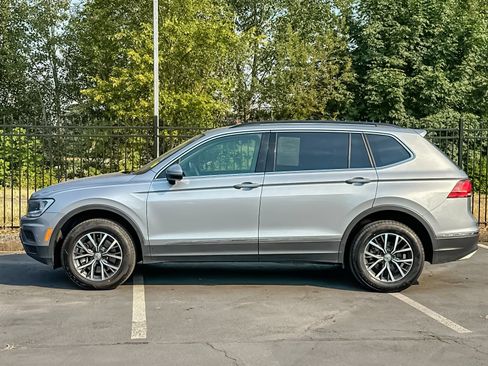 Used 2020 Volkswagen Tiguan SE AWD/4WD image 6