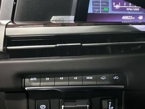 Used 2025 Cadillac Escalade Sport Platinum AWD/4WD image 29