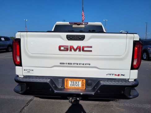 Used 2024 GMC Sierra 1500 AT4X AWD/4WD image 10
