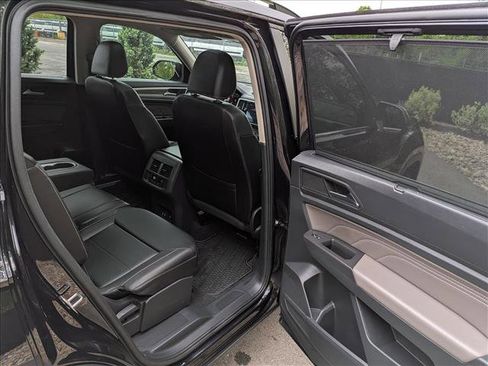 Certified 2023 Volkswagen Atlas SEL AWD/4WD image 15