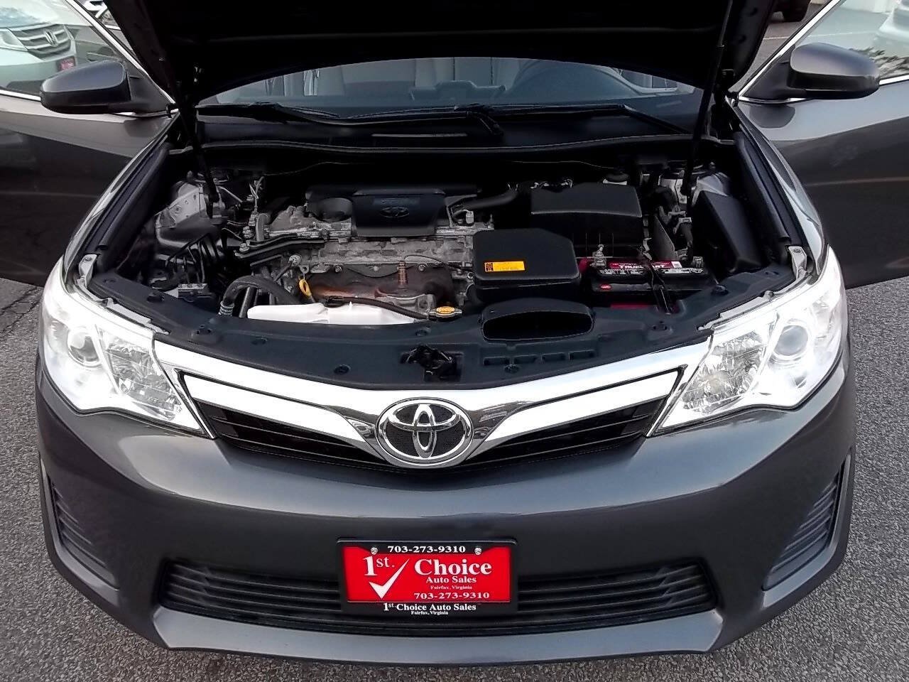 Used 2014 Toyota Camry LE FWD image 29