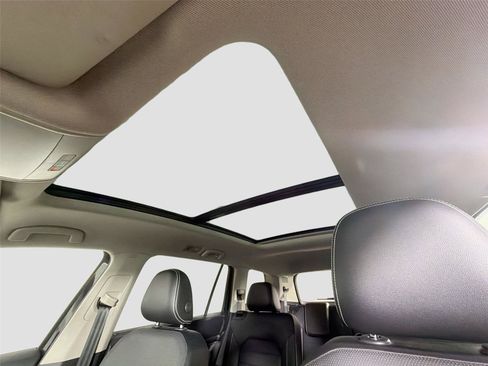 Used 2022 Volkswagen Atlas SEL Premium AWD/4WD image 22