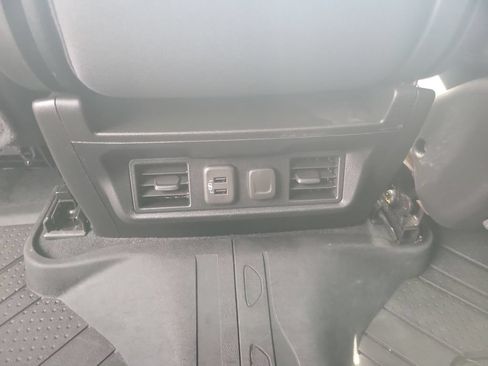 Certified 2020 Chevrolet Silverado 1500 LT w/ Texas Edition RWD image 20