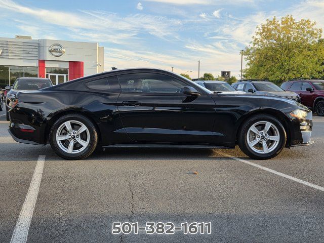 Used 2021 Ford Mustang Coupe RWD image 4
