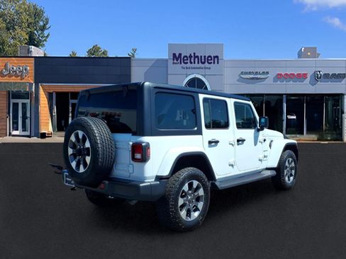 Used 2022 Jeep Wrangler Unlimited Sahara w/ Cold Weather Group AWD/4WD image 4