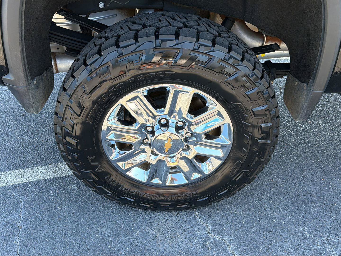 Used 2024 Chevrolet Silverado 3500 High Country w/ High Country Premium Package AWD/4WD image 44