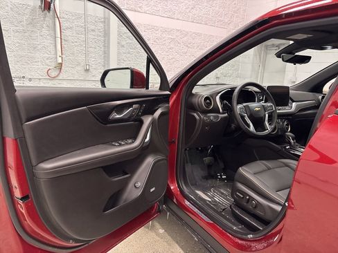 Used 2023 Chevrolet Blazer Premier w/ Driver Confidence II Package image 11