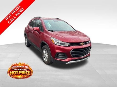 Used 2019 Chevrolet Trax LT w/ LT Convenience Package image 1