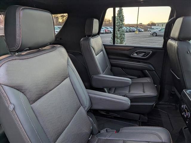 Used 2021 Chevrolet Tahoe High Country w/ Premium Package AWD/4WD image 19