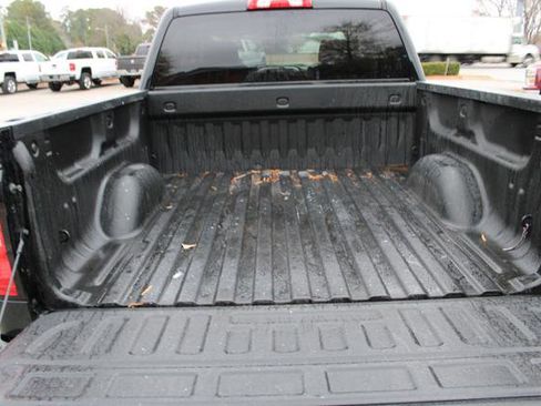 Used 2018 Chevrolet Silverado 1500 LT w/ All Star Edition image 12