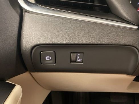 Used 2023 Buick Enclave Essence w/ Experience Buick Package image 22