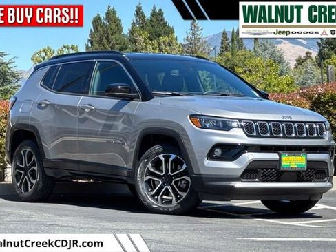 Certified 2023 Jeep Compass Limited AWD/4WD image 1
