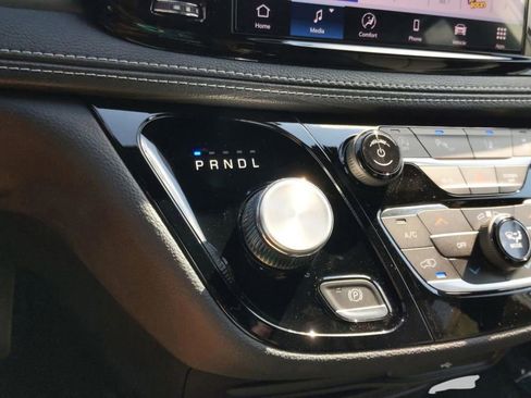 New 2026 Chrysler Pacifica Select image 20