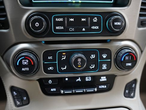 Used 2019 GMC Yukon XL Denali w/ Denali Ultimate Package image 17