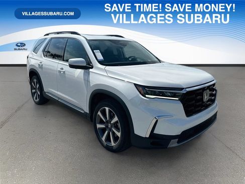 Used 2025 Honda Pilot Elite image 1