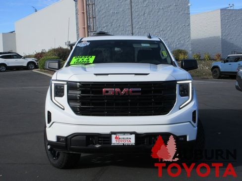 Used 2023 GMC Sierra 1500 Elevation image 26