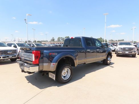 Used 2019 Ford F350 King Ranch w/ King Ranch Ultimate Package AWD/4WD image 11
