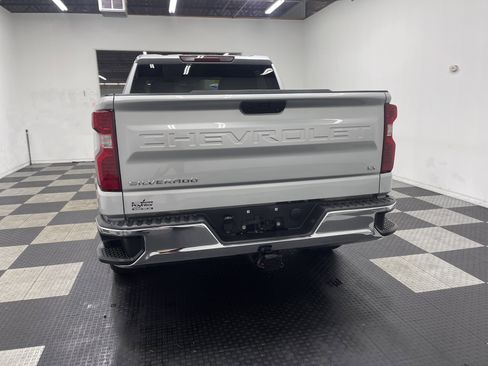 Used 2022 Chevrolet Silverado 1500 LT image 3